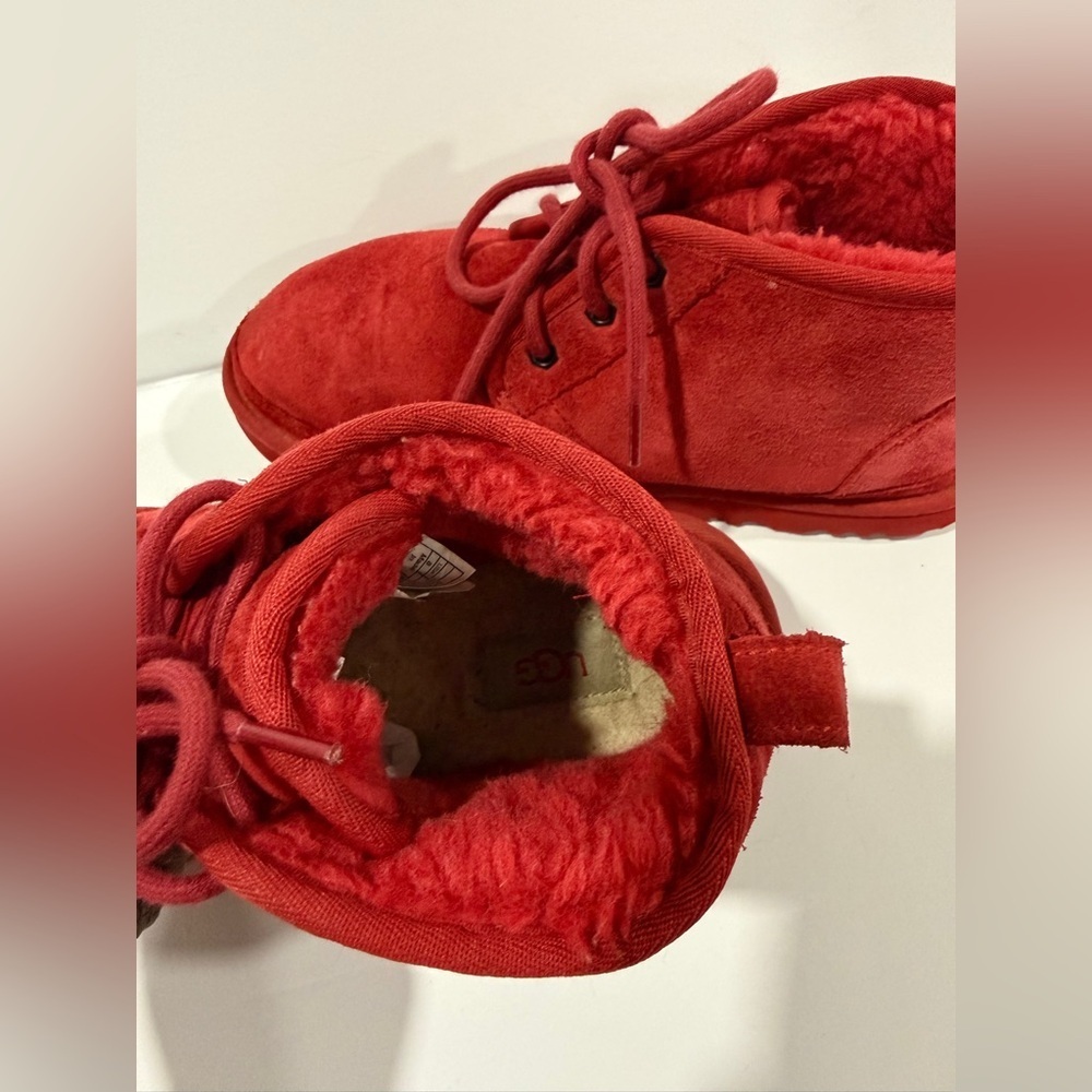 UGG Neumel Boots Red Suede Shearling Lined Chukka Men’s 8 Women’s 9.5 - Picture 10 of 16